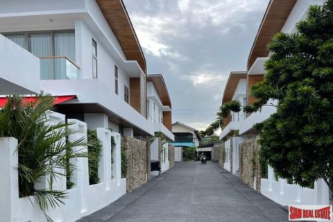 Villa in Rawai, Thailand 3 bedrooms № 195758 - photo 5
