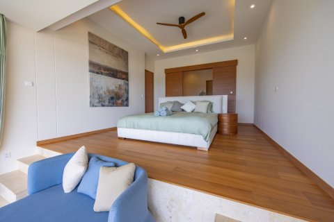 Villa on Layan Beach, Thailand 4 bedrooms № 166104 - photo 2