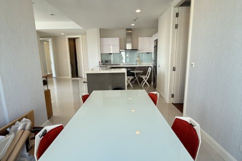 Кондоминиум с 2 спальнями в Патхум Ване, Бангкок, Таиланд № 155867 - фото 15