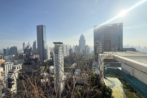 Кондоминиум с 2 спальнями в Патхум Ване, Бангкок, Таиланд № 155867 - фото 4