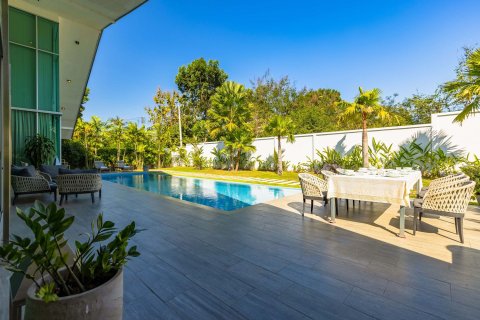 Вилла в Хуа Хине, Таиланд с 7 спальнями  № 155865 - фото 13