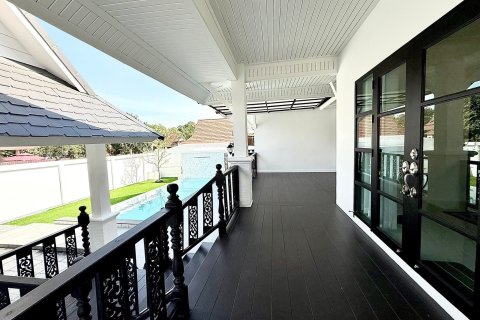 House in Pattaya, Thailand 3 bedrooms № 159123 - photo 10