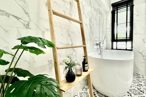 House in Pattaya, Thailand 3 bedrooms № 159123 - photo 19