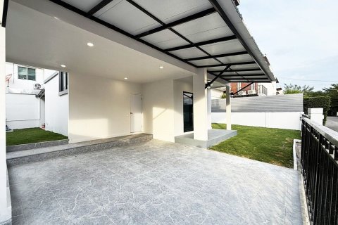 House in Prawet, Bangkok, Thailand 3 bedrooms № 159126 - photo 20