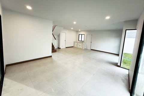 House in Prawet, Bangkok, Thailand 3 bedrooms № 159126 - photo 16