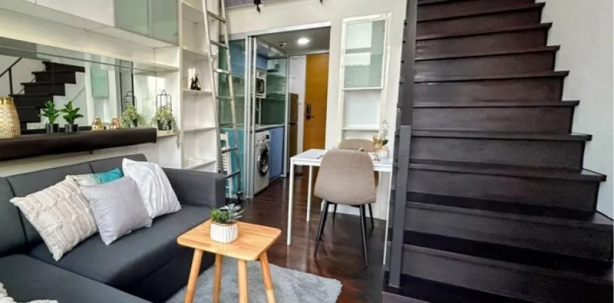 Duplex in Khlong Toei, Bangkok, Thailand 1 Schlafzimmer № 215633