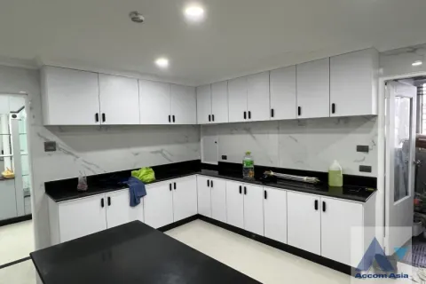 คอนโดมิเนียมในวัฒนา, กรุงเทพฯ, ประเทศไทย, 4 ห้องนอน № 215630 - รูปถ่าย 8