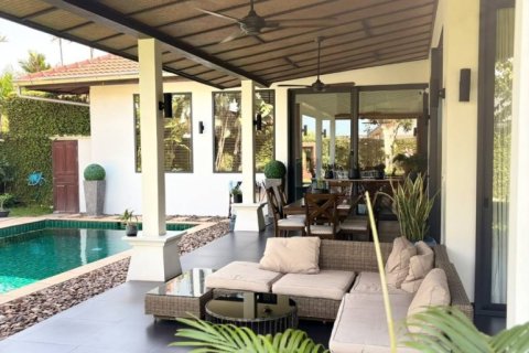Casa de 4 dormitorios en Pattaya, Tailandia № 209476 - foto 5