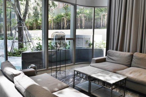 Кондоминиум с 3 спальнями в Бангкоке, Таиланд № 143991 - фото 1