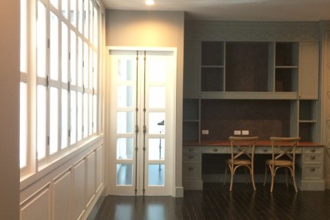 Кондоминиум с 4 спальнями в Бангкоке, Таиланд № 143893 - фото 11