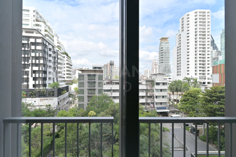 Condo in Bangkok, Thailand, 1 bedroom  № 185135 - photo 7