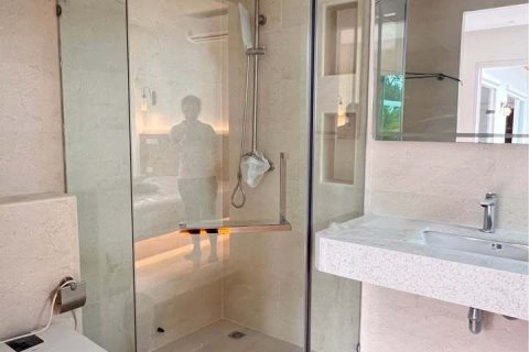 Villa in Phuket, Thailand 3 bedrooms № 151764 - photo 12