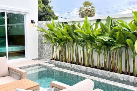 Villa in Phuket, Thailand 3 bedrooms № 151764 - photo 2