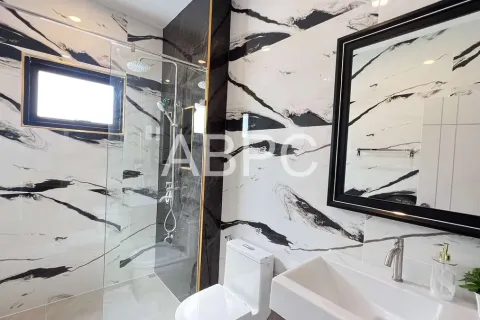Casa de 3 dormitorios en Pattaya, Tailandia № 212003 - foto 15