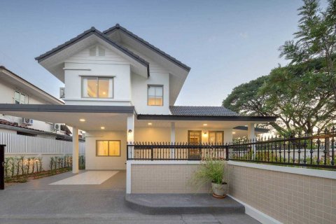 Maison à Chiang Mai, Thaïlande 3 chambres № 157994