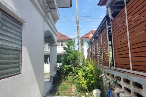 Дом в Самутпракане, Таиланд с 3 спальнями  № 157991 - фото 9