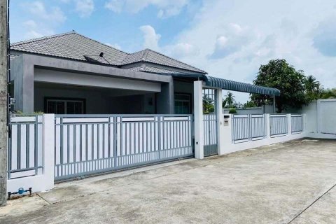 House in Phang Nga, Thailand 3 bedrooms № 157997