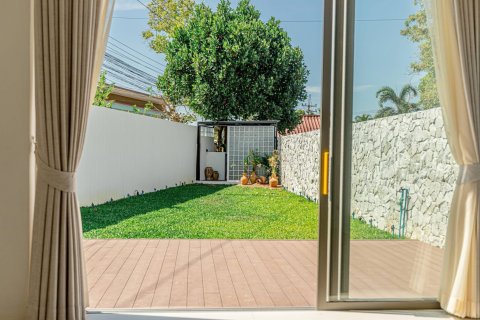 Villa in Pattaya, Thailand 4 bedrooms № 157992 - photo 25