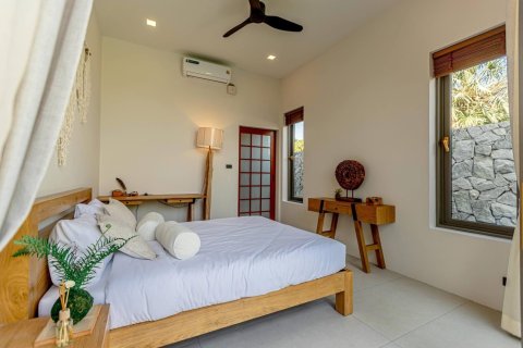 Villa in Pattaya, Thailand 4 bedrooms № 157992 - photo 15