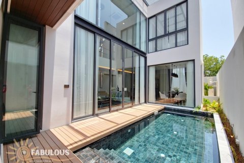 Villa sur Surin Beach, Thaïlande 3 chambres № 179535