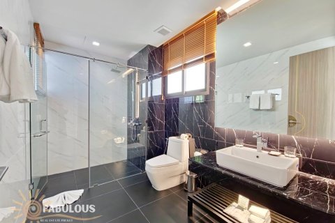 Villa on Surin Beach, Thailand 3 bedrooms № 179535 - photo 9