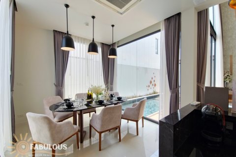 Villa on Surin Beach, Thailand 3 bedrooms № 179535 - photo 5