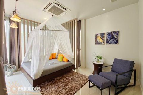 Villa on Surin Beach, Thailand 3 bedrooms № 179535 - photo 2