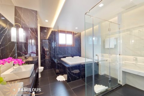 Villa on Surin Beach, Thailand 4 bedrooms № 179534 - photo 11