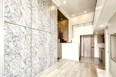 Duplex in Bangkok, Thailand 1 bedroom № 119227 - photo 9
