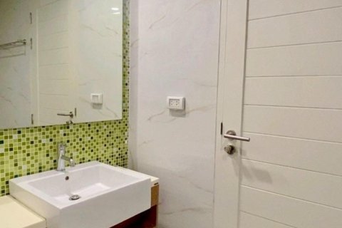 Studio dans le Condo à Kathu, Thaïlande  № 156052 - photo 25