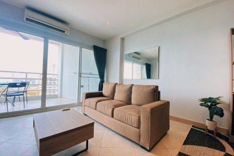 Condo in Chon Buri, Thailand, 1 bedroom  № 162868 - photo 5