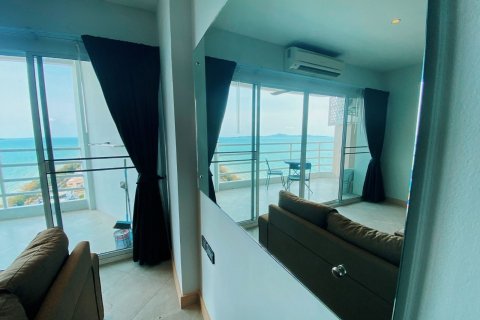 Condo in Chon Buri, Thailand, 1 bedroom  № 162868 - photo 14