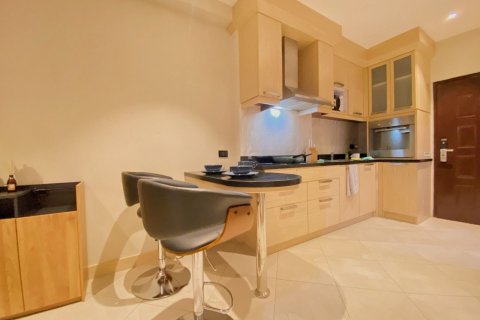 Condo in Chon Buri, Thailand, 1 bedroom  № 162868 - photo 9