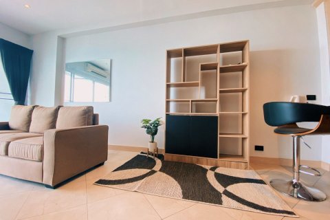 Condo in Chon Buri, Thailand, 1 bedroom  № 162868 - photo 7