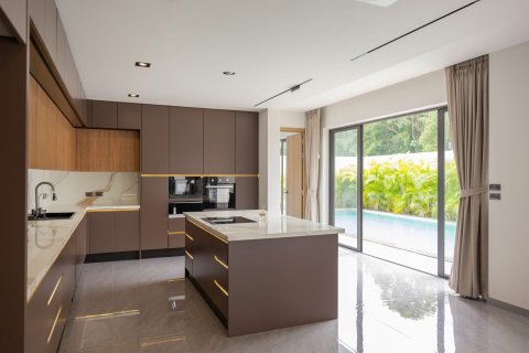 Дом в Чонбури, Таиланд с 4 спальнями  № 162870 - фото 18