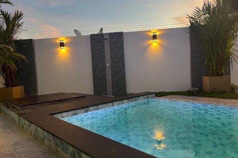 Villa in Phuket, Thailand 2 bedrooms № 145790 - photo 6