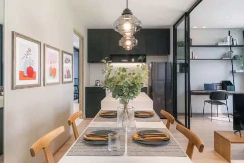 Condo in Huai Khwang, Bangkok, Thailand, 2 bedrooms  № 136603 - photo 2