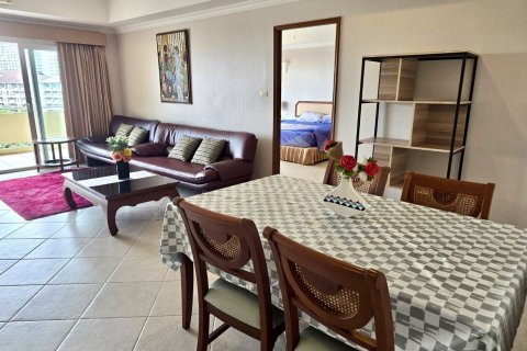 Studio dans le Condo à Pattaya, Thaïlande  № 136601 - photo 1