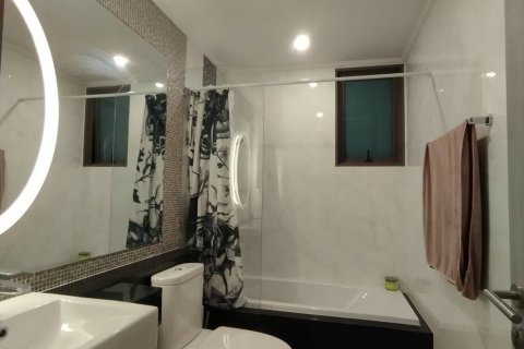 Condo à Watthana, Bangkok, Thaïlande, 2 chambres № 136605 - photo 5