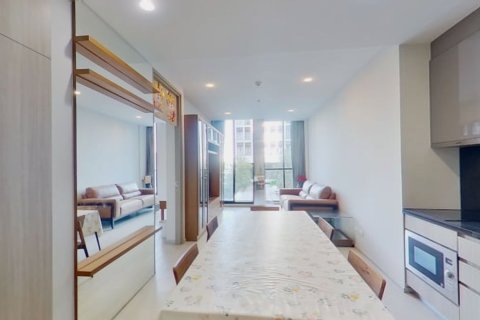 Кондоминиум с 2 спальнями в Патхум Ване, Бангкок, Таиланд № 136604 - фото 1