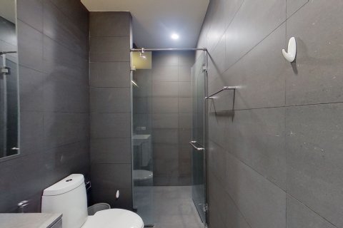 Кондоминиум с 2 спальнями в Патхум Ване, Бангкок, Таиланд № 136604 - фото 7