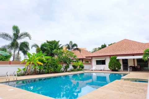 Studio in Chonburi, Thailand № 134366 - photo 1