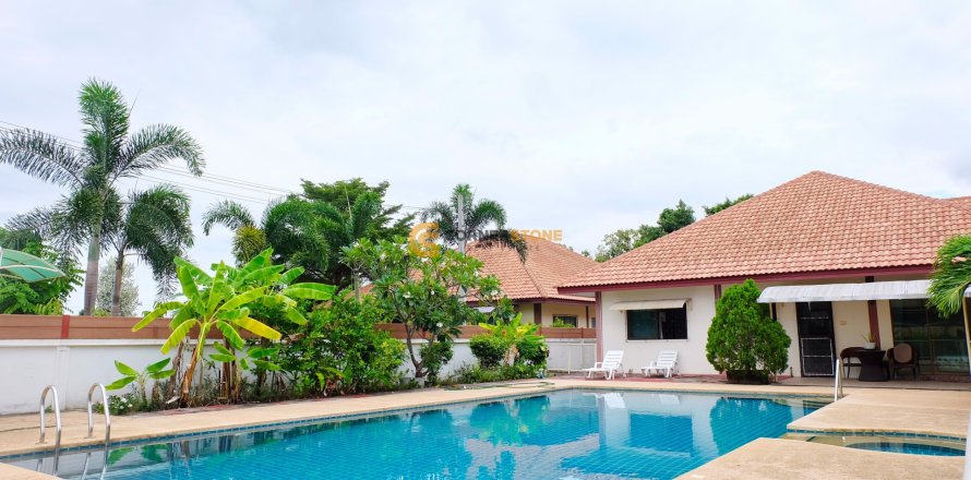 Studio in Chonburi, Thailand № 134366