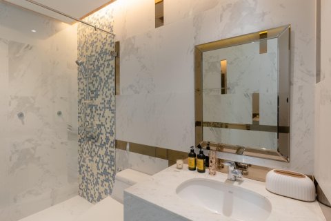 Пентхаус в Клонг Тоэй, Бангкок, Таиланд с 2 спальнями  № 133859 - фото 8