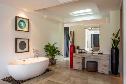 Villa in Phuket, Thailand 4 bedrooms № 134018 - photo 23