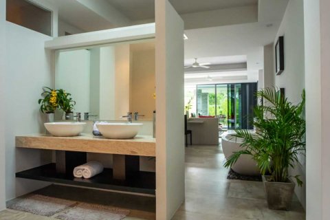 Villa in Phuket, Thailand 4 bedrooms № 134018 - photo 19