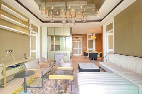 Кондоминиум с 2 спальнями в Кхлонг Сане, Бангкок, Таиланд № 133857 - фото 2