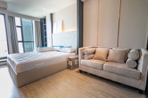 Студия в кондо в Ваттхане, Бангкок, Таиланд № 145474 - фото 2