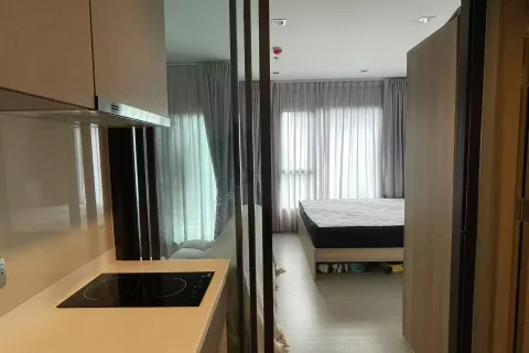 Studio dans le Condo à Ratchathewi, Bangkok, Thaïlande  № 145470 - photo 1