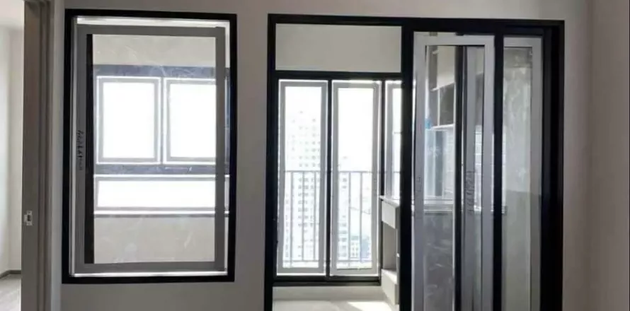 Studio dans le Condo à Bang Kapi, Bangkok, Thaïlande  № 145471